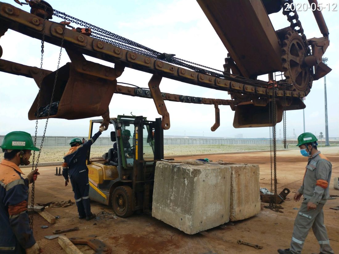 Lắp dựng và thử tải thiết bị nâng bằng đối trọng tại hiện trường
